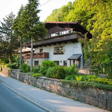 Großraumappartement Mit Gartenterrasse Salzbourg