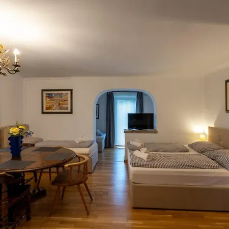 Apartment Grossraumappartement Mit Gartenterrasse
