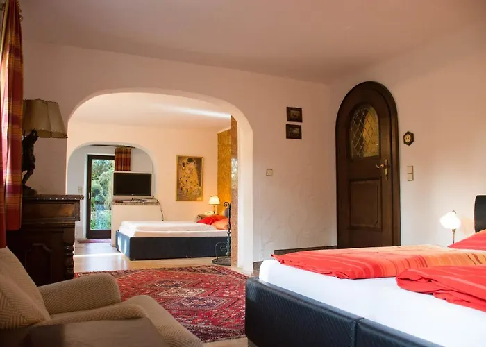 Grossraumappartement Mit Gartenterrasse *